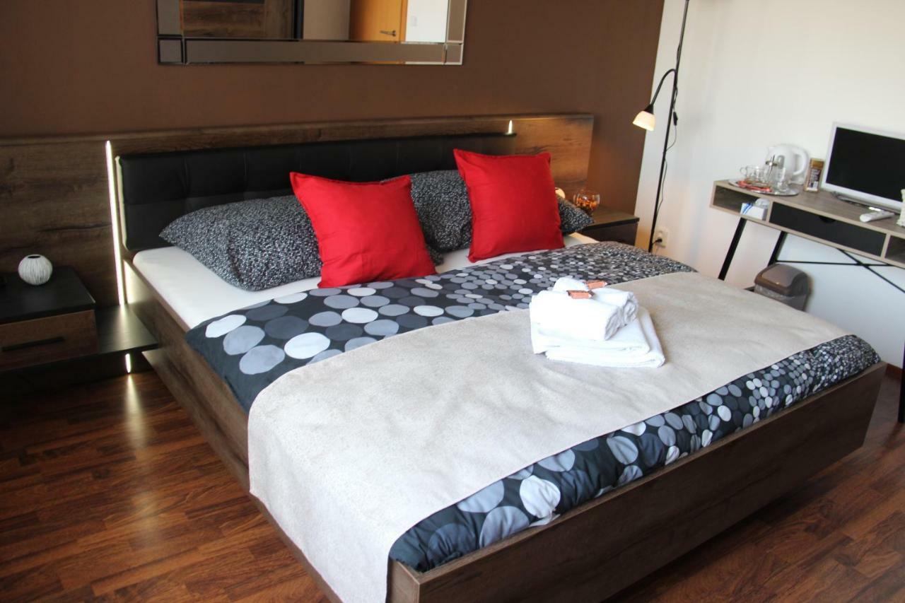 H+ Apartman Letiste Praha Leilighet Eksteriør bilde