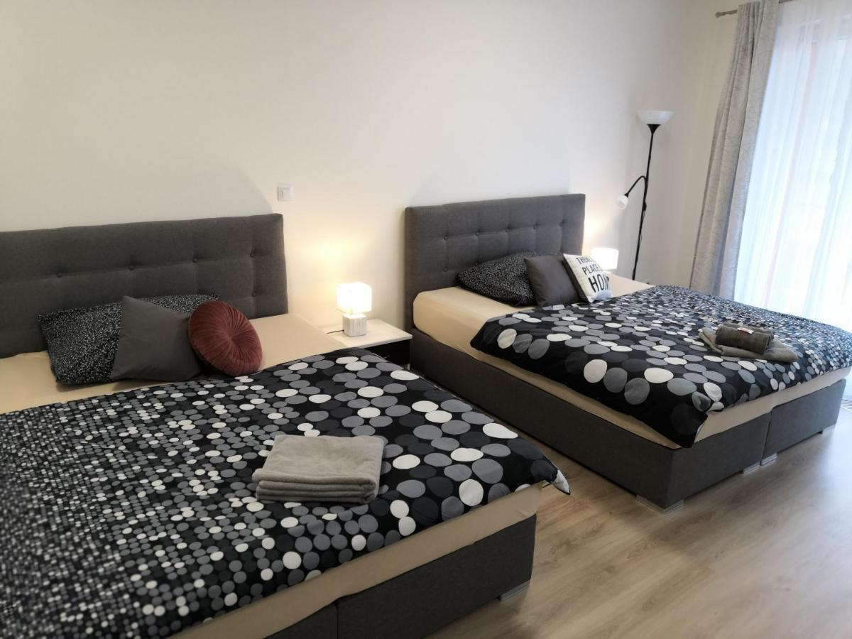 H+ Apartman Letiste Praha Leilighet Eksteriør bilde